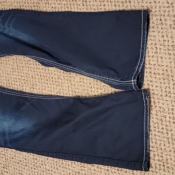 Silver Jeans * Like New* - Picture 6 of 11